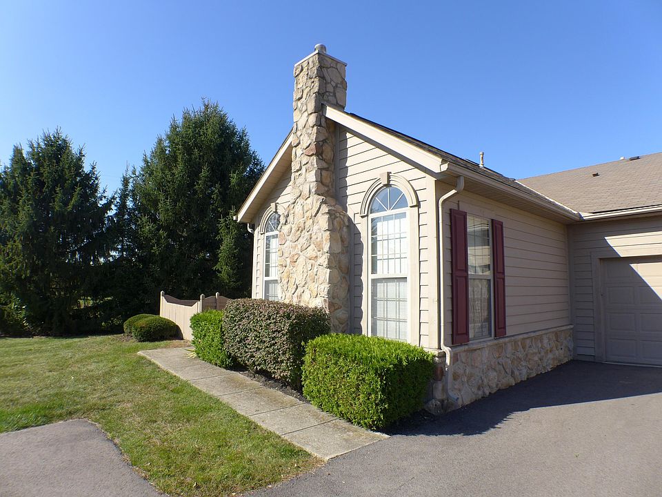 1st image of 8908 Linksway Dr