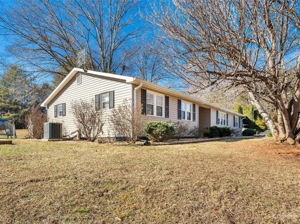 971 Centennial Rd, Union Mills, NC 28167