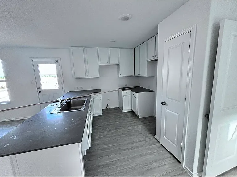 3717 Wentz Hill Dr — Photo 5