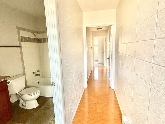 4th image of 1013 Belford Ave