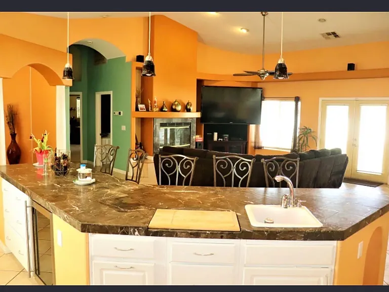 7518 Redwood Ave — Photo 14