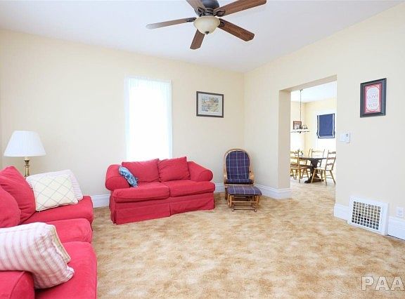 5th image of 309 S Cottage Grove Ave