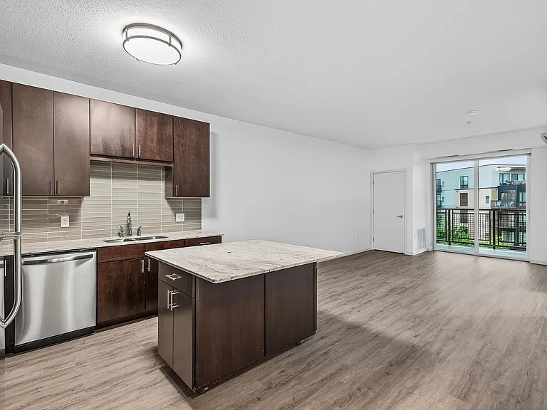 The Flats at West End — Photo 43