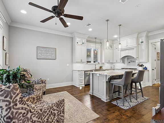 4th image of 16094 Redstone Dr