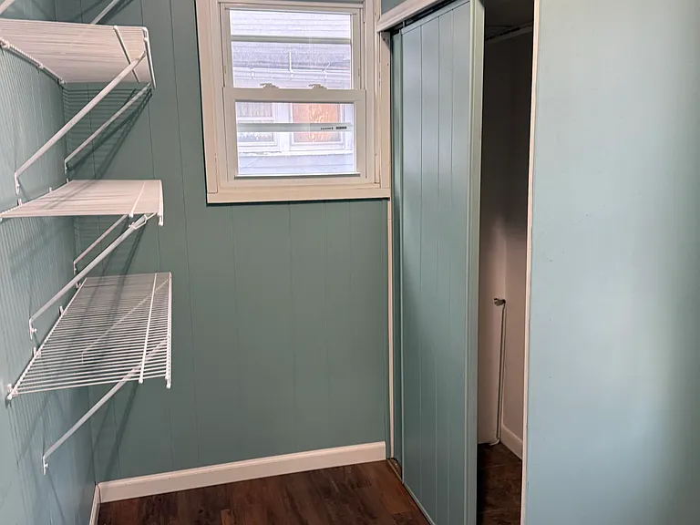 36 Pine St — Photo 3