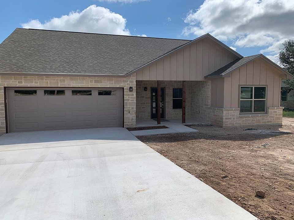 1st image of 150 Misty Ln W
