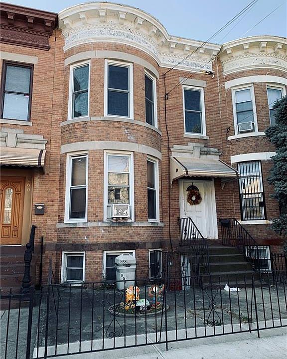 2nd image of 858 55th St