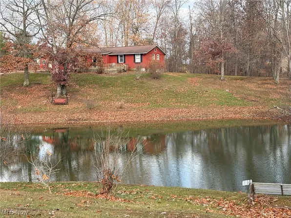 60063 W Wind Ln, Senecaville, OH 43780