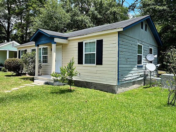 4th image of 1803 Clover Dr