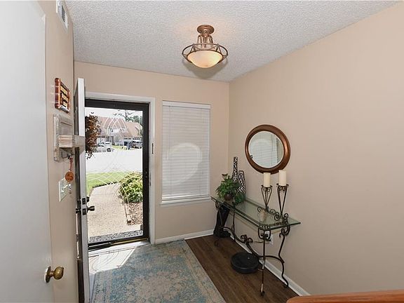 5th image of 4011 Shelley Ct