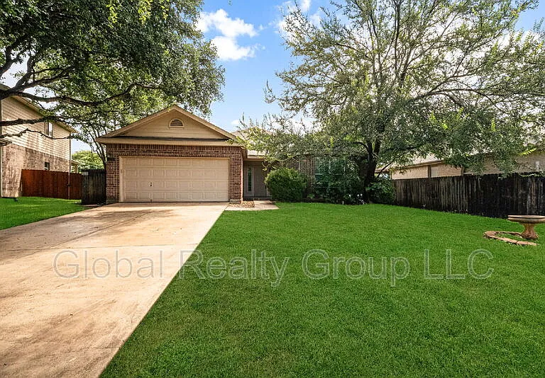 229 Spice Oak Ln — Photo 1