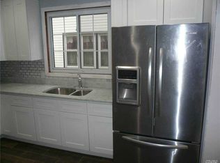1073 Gipson St, Far Rockaway, NY 11691