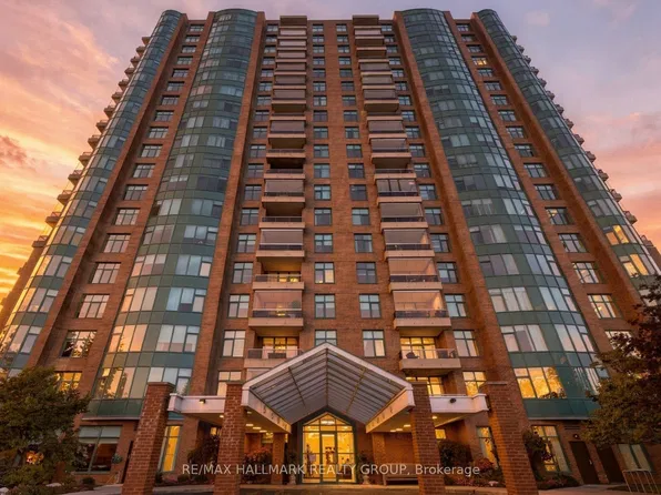 3590 Rivergate Way #607, Ottawa, ON K1V 1V6
