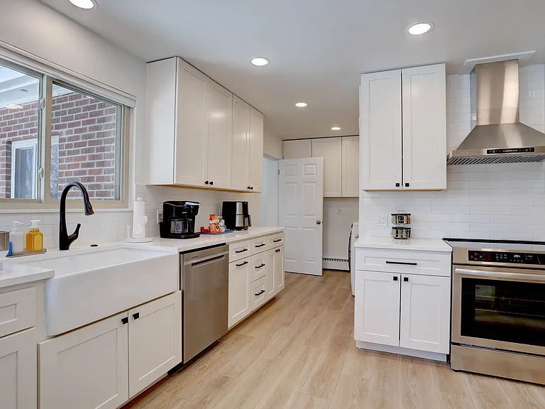 6306 W 32nd Ave — Photo 1