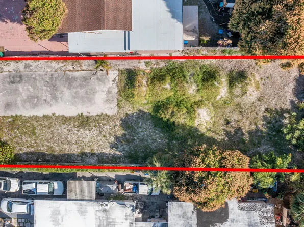1045 W 30th Street, Riviera Beach, FL 33404