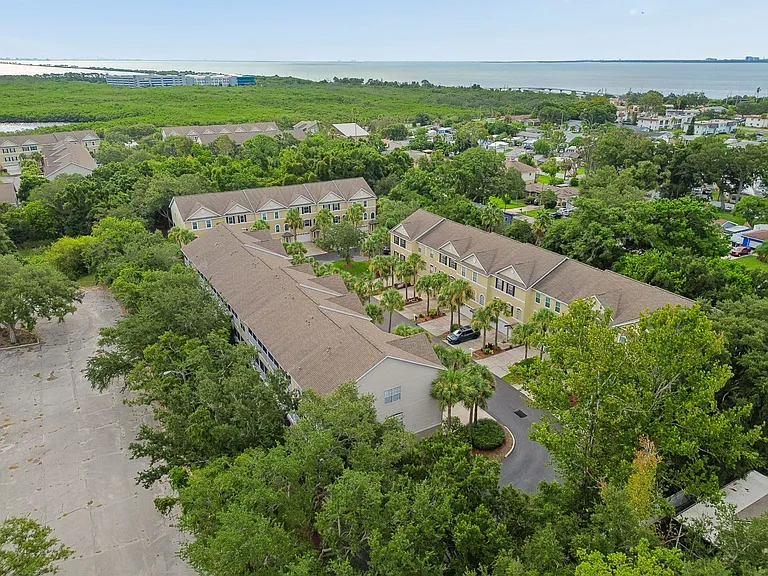 3112 Oyster Bayou Way — Photo 93