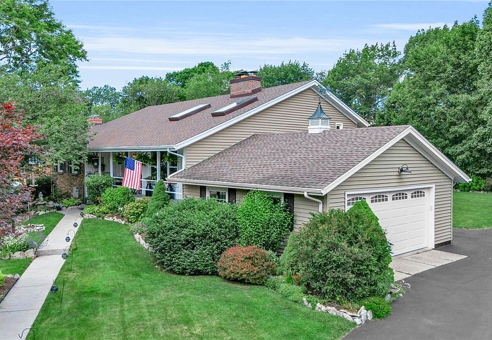 1st image of 8634 Rebecca Dr