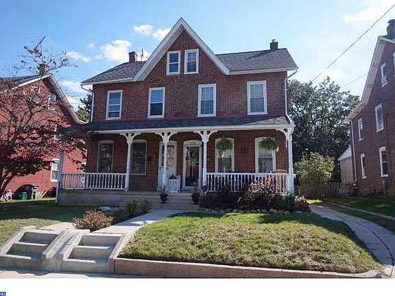 2nd image of 230 Highland Ave