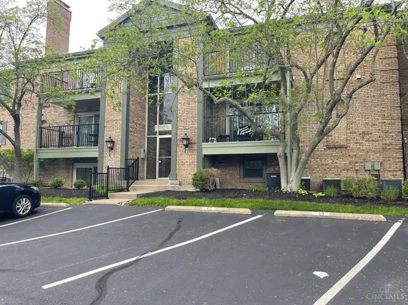 9750 Bunker Hill Ln Unit 63, Montgomery, OH 45242