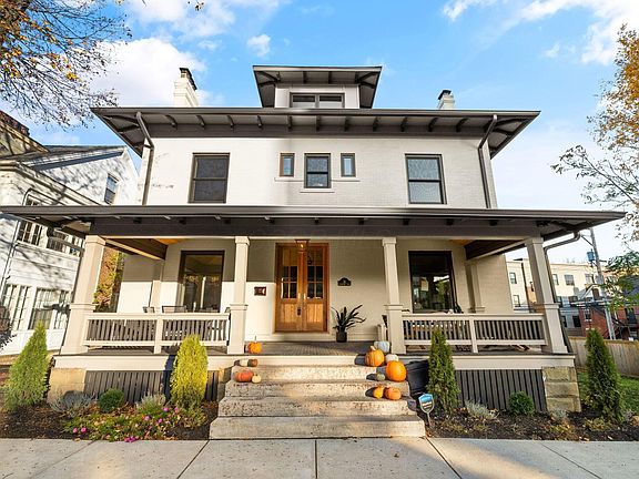 2nd image of 34 Woodland Ave