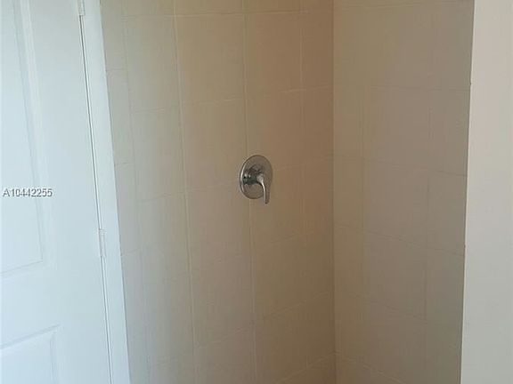 4th image of 333 NE 24th St APT 1901A