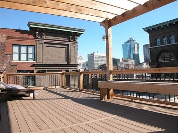 5th image of 304 W 8th St #220