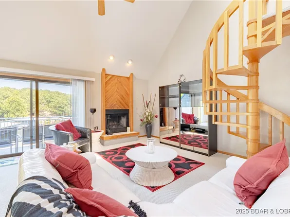 1376 Pelham Pkwy #C, Osage Beach, MO 65065