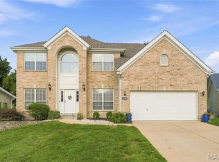 1366 Arbor Bluff Cir, Ballwin, MO 63021