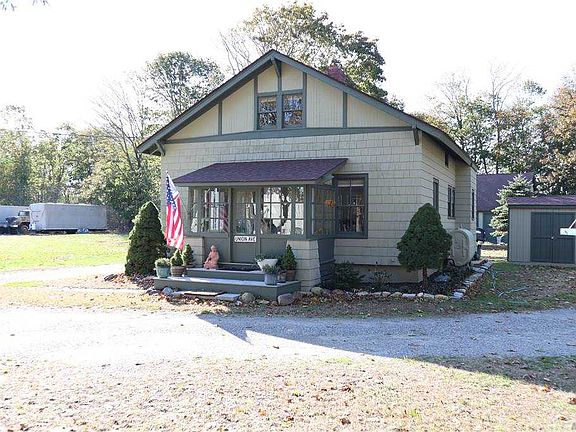 2nd image of 30 Union Ave