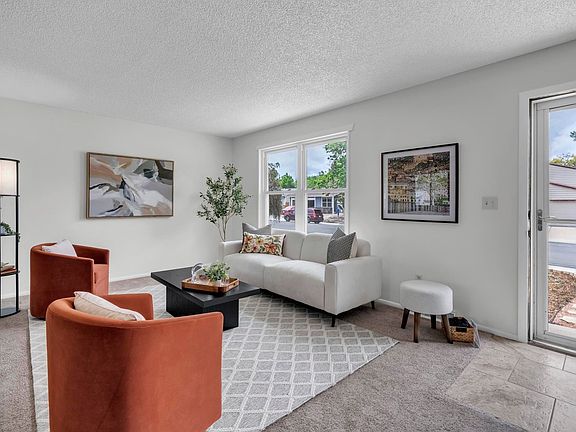 4th image of 9160 Carr Ct