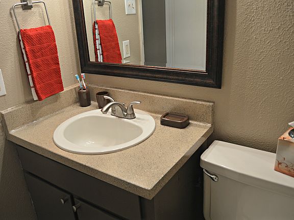 5th image of 3013 Northridge Dr APT 1203
