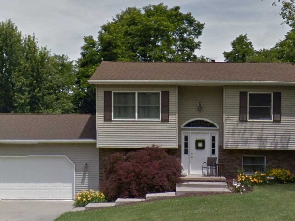 1st image of 138 W Good Ave