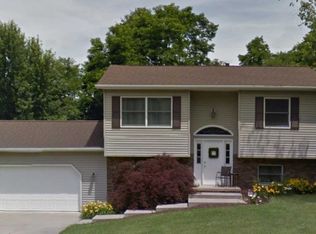 138 W Good Ave, Wadsworth, OH 44281