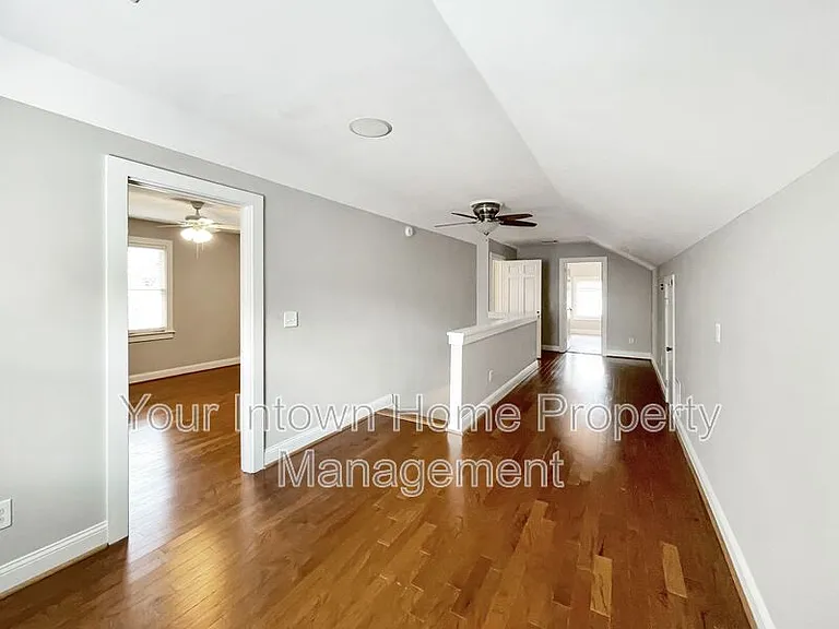2695 Sharondale Dr NE — Photo 29
