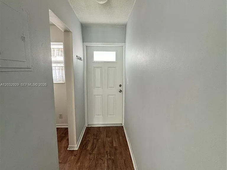 2701 NE 1st St #203 — Photo 13