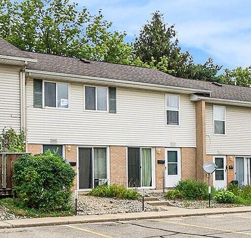 1st image of 3435 Kenbrooke Ct