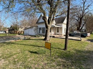401 E Spruce St, Whitewright, TX 75491