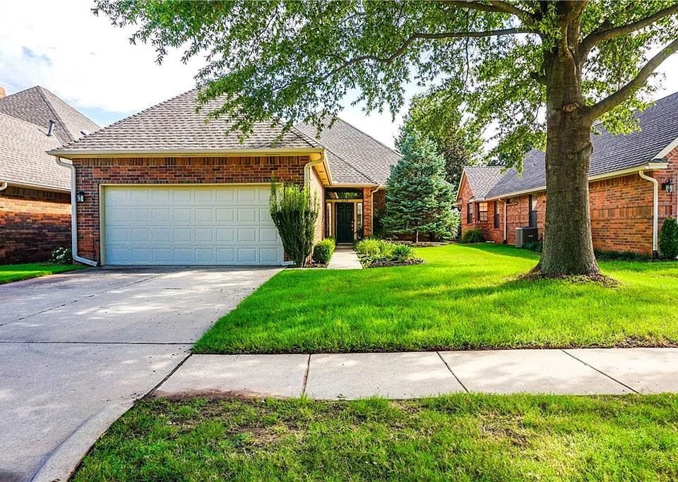 1st image of 1009 Riviera Dr