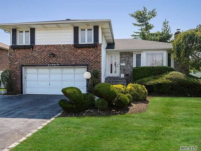 1st image of 705 Sherman Ct