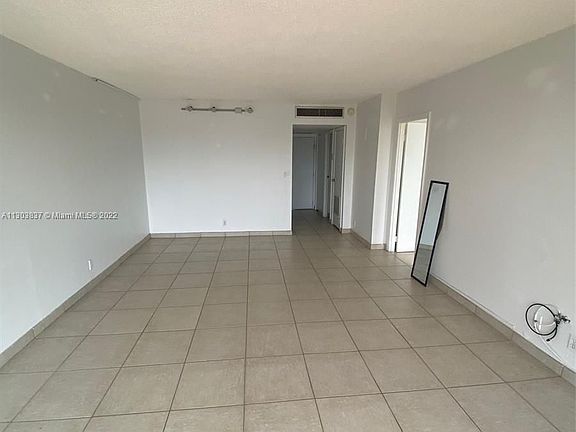 5th image of 20500 W Country Club Dr APT 804