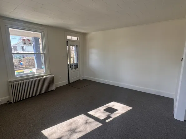 167 S Hanover St, Hummelstown, PA 17036