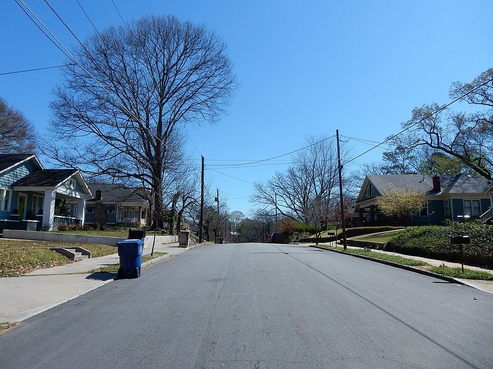 2nd image of 706 Brookline St SW