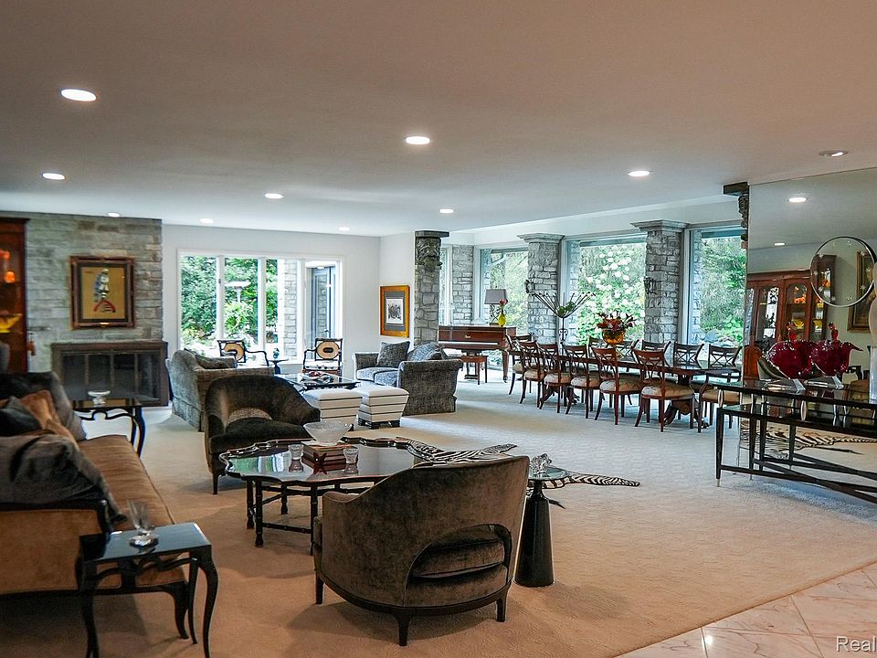 320 Cranbrook Ct, photo 9
