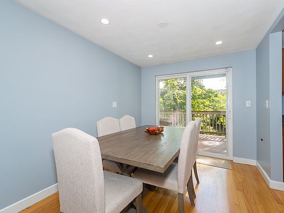 5th image of 5 Bass Ter