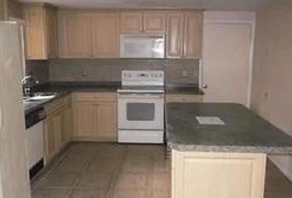 2nd image of 3604 Tamarix Dr