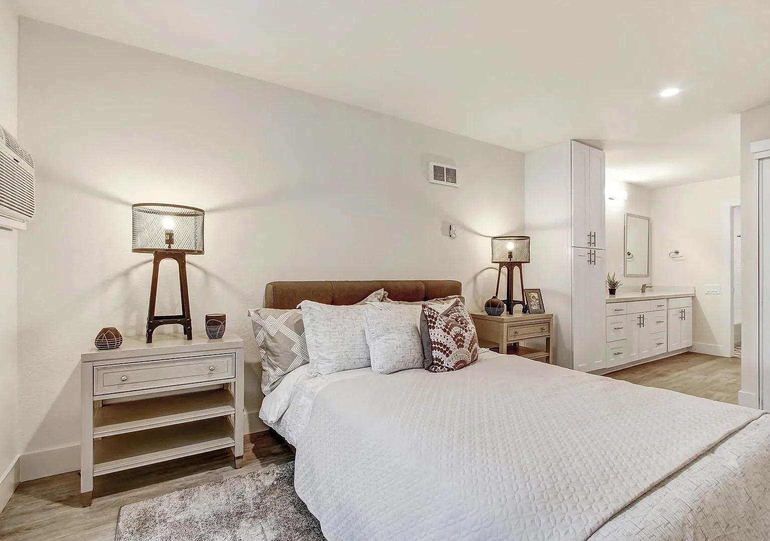 Woodcliff Apartments — Photo 3
