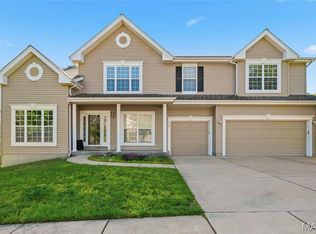 656 Grand View Ridge Ct, Eureka, MO 63025