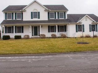 14328 Red Fox Dr, Granger, IN 46530