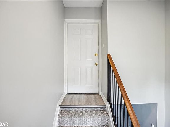 5th image of 54 Heritage Ct