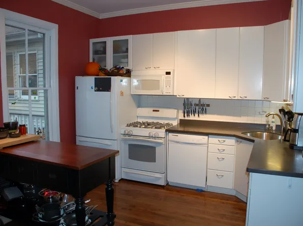3311 N Seeley Ave, Chicago, IL 60618